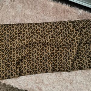 New with tag Michael Kors MK logo & plaid reversible extra long shawl/wrap